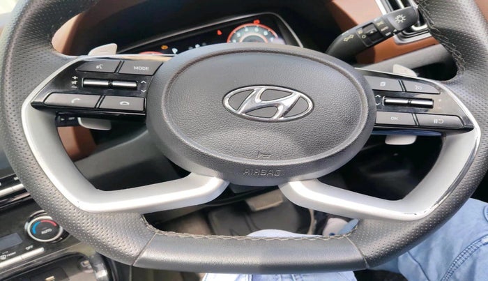 2021 Hyundai ALCAZAR PLATINUM (O) 6STR 2.0 AT, Petrol, Automatic, 33,573 km, interior