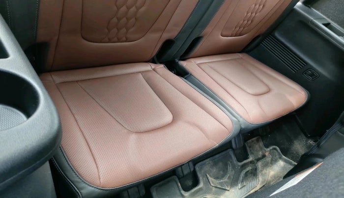 2021 Hyundai ALCAZAR PLATINUM (O) 6STR 2.0 AT, Petrol, Automatic, 33,573 km, interior