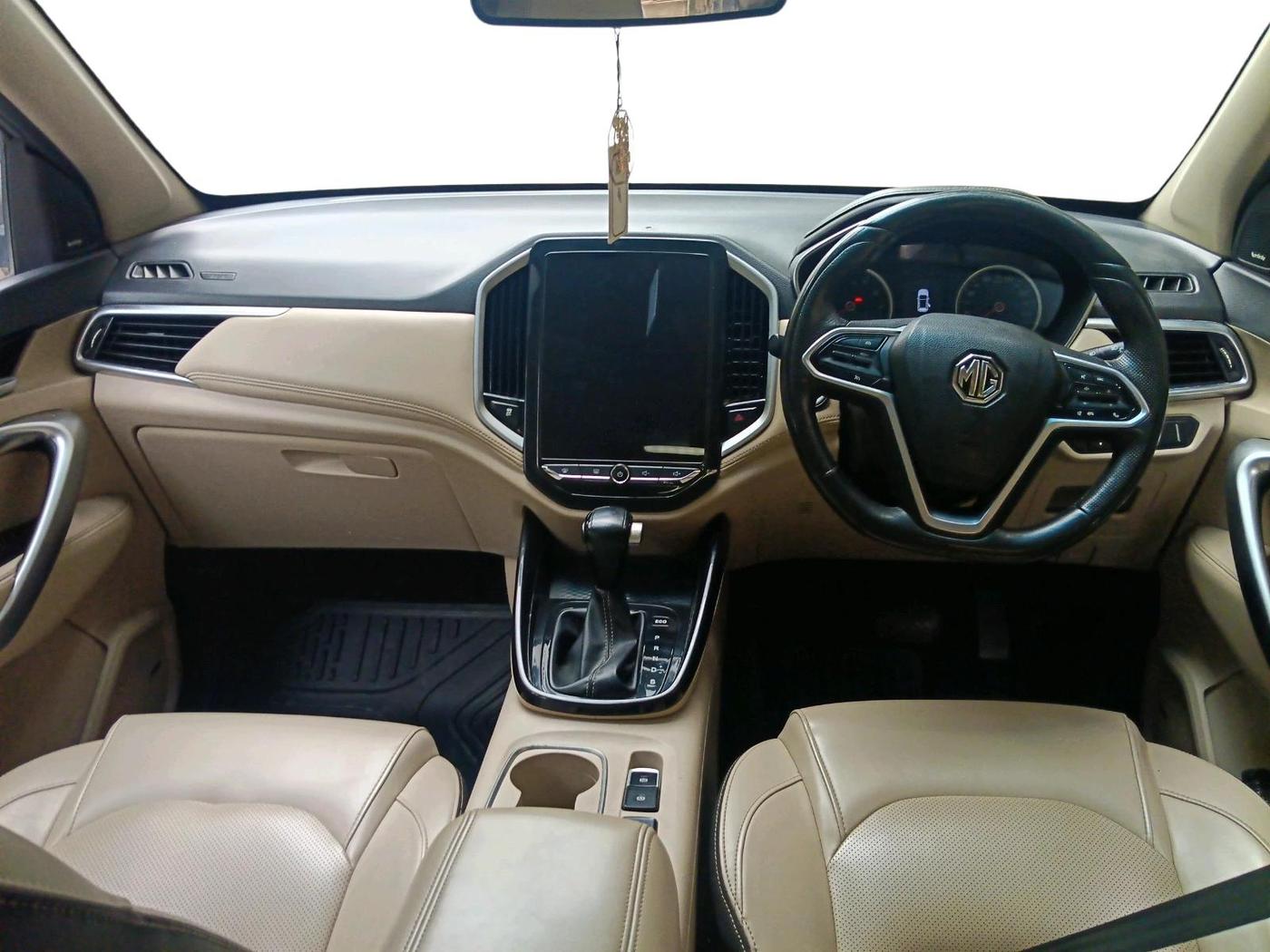 2021 MG HECTOR SMART 1.5 PETROL CVT, Petrol, Automatic, 60,463 km, interior