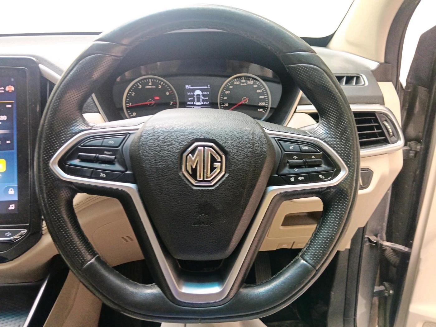 2021 MG HECTOR SMART 1.5 PETROL CVT, Petrol, Automatic, 60,463 km, interior