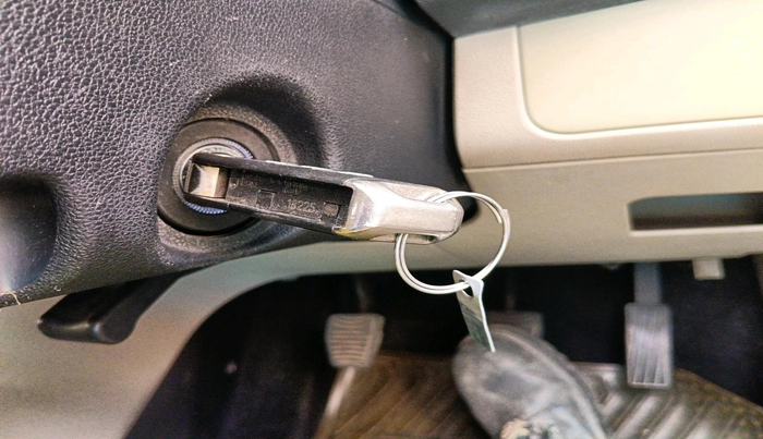 2018 Mahindra MARAZZO M8 7 STR, Diesel, Manual, 72,937 km, interior