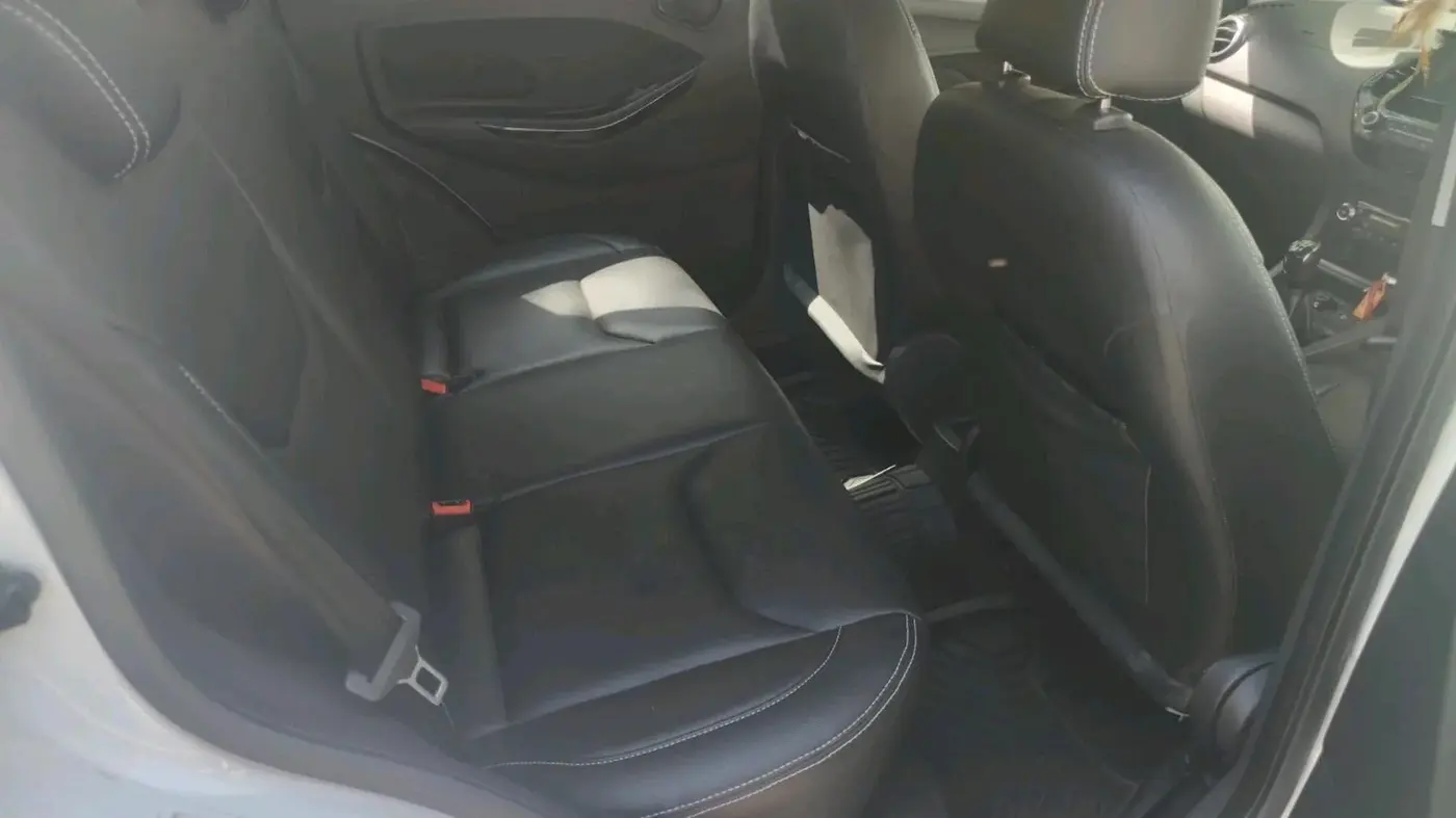 2019 Ford New Figo TITANIUM 1.2 PETROL MT, Petrol, Manual, 22,770 km, interior