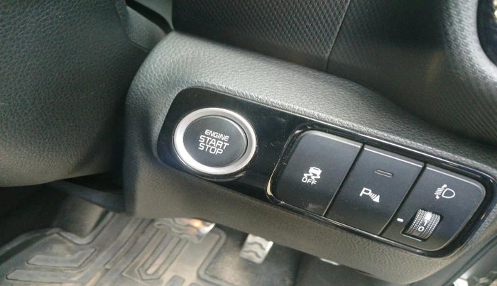 2020 KIA SONET GTX PLUS 1.0 DCT, Petrol, Automatic, 72,021 km, interior