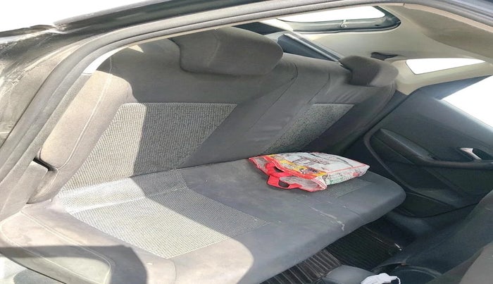 2014 Volkswagen Polo COMFORTLINE 1.2L PETROL, Petrol, Manual, 84,470 km, interior