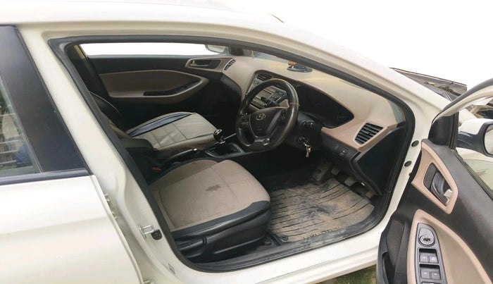 2016 Hyundai Elite i20 MAGNA 1.4 CRDI, Diesel, Manual, 1,69,413 km, interior