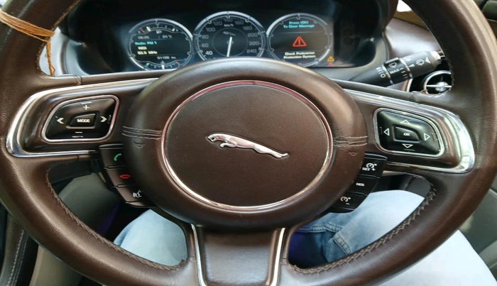 2011 Jaguar XJ L 2.0 PETROL, Petrol, Automatic, 91,166 km, interior