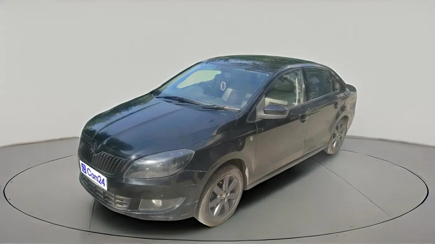 2014 Skoda Rapid AMBITION 1.6 MPI MT PLUS, Petrol, Manual, 46,253 km, exterior