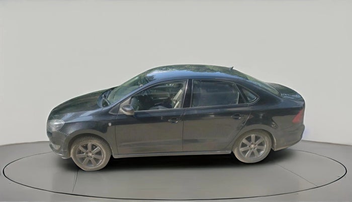 2014 Skoda Rapid AMBITION 1.6 MPI MT PLUS, Petrol, Manual, 44,557 km, exterior