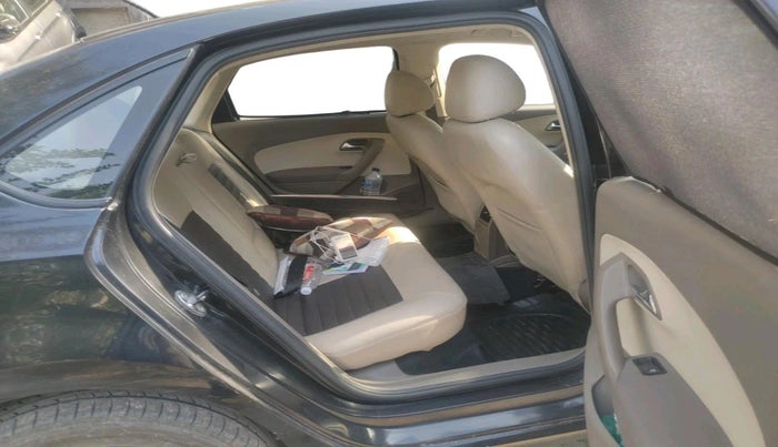 2014 Skoda Rapid AMBITION 1.6 MPI MT PLUS, Petrol, Manual, 44,557 km, interior