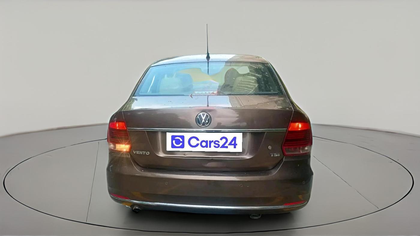 2016 Volkswagen Vento HIGHLINE PETROL AT, Petrol, Automatic, 96,804 km, exterior