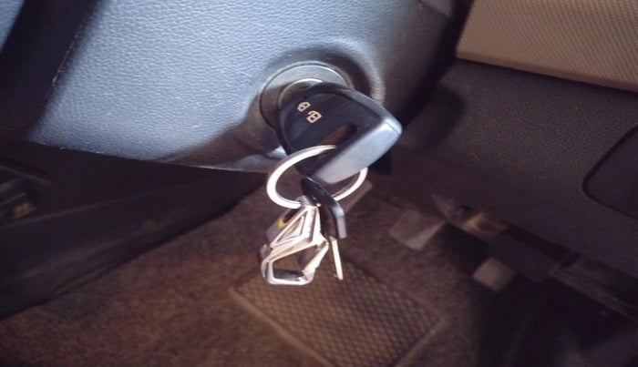 2017 Hyundai Grand i10 SPORTZ 1.2 KAPPA VTVT, CNG, Manual, 1,75,317 km, interior