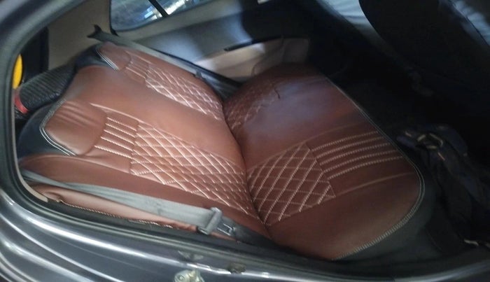 2017 Hyundai Grand i10 SPORTZ 1.2 KAPPA VTVT, CNG, Manual, 1,75,317 km, interior