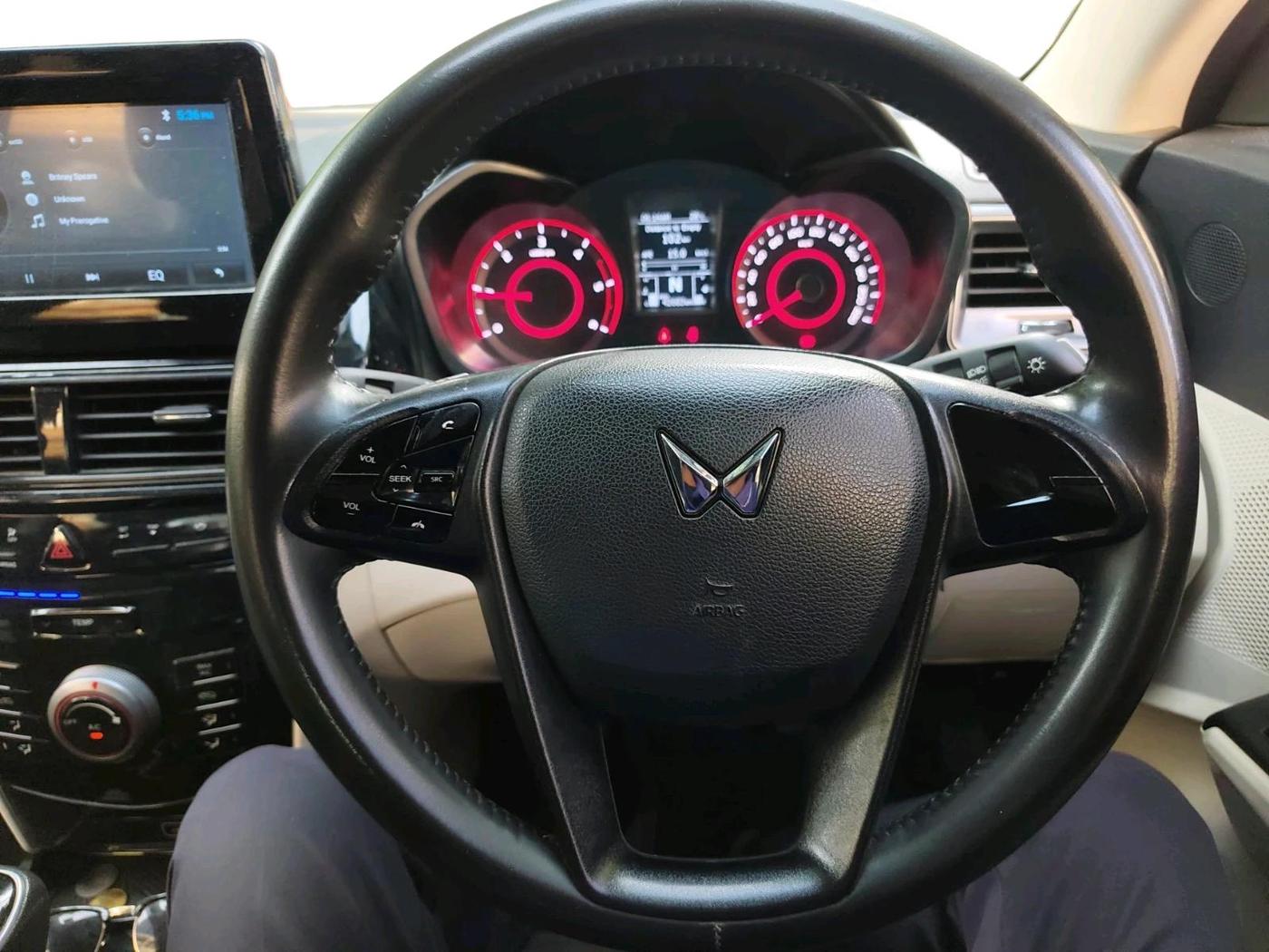 2025 Mahindra XUV 3XO MX2 1.5 Turbo Diesel, Diesel, Manual, 42,683 km, interior