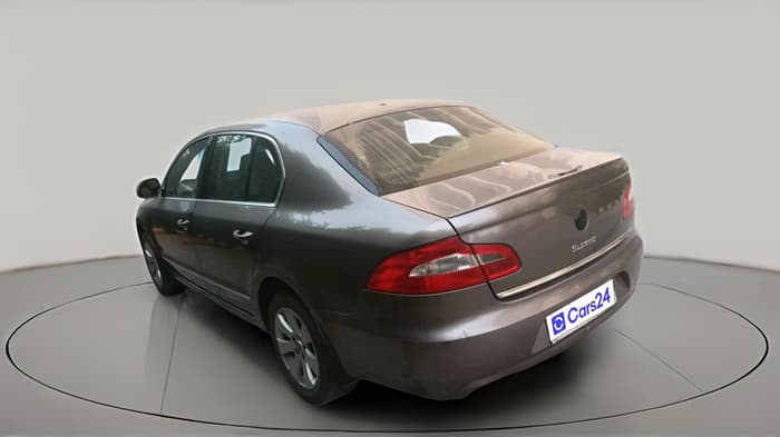 2012 Skoda Superb ELEGANCE 1.8 TSI AT, Petrol, Automatic, 1,11,081 km, exterior