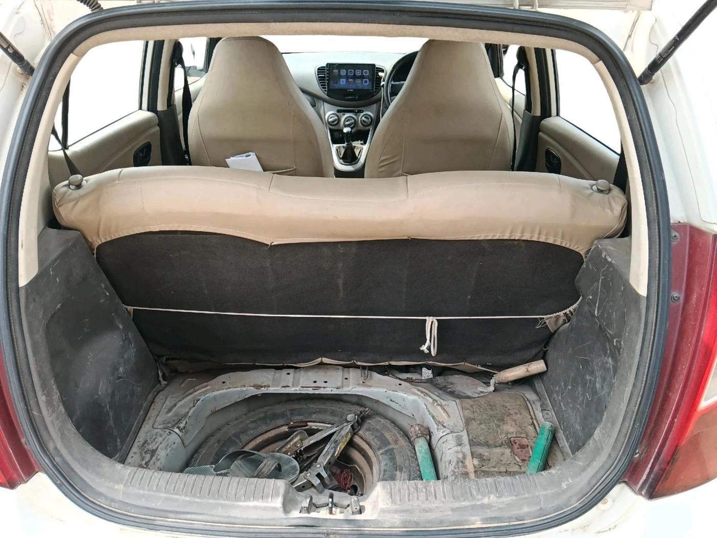 2014 Hyundai i10 ERA 1.1, Petrol, Manual, 1,29,721 km, exterior