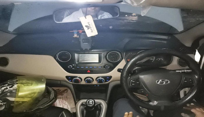 2018 Hyundai Grand i10 SPORTZ 1.2 KAPPA VTVT, CNG, Manual, 1,51,541 km, interior