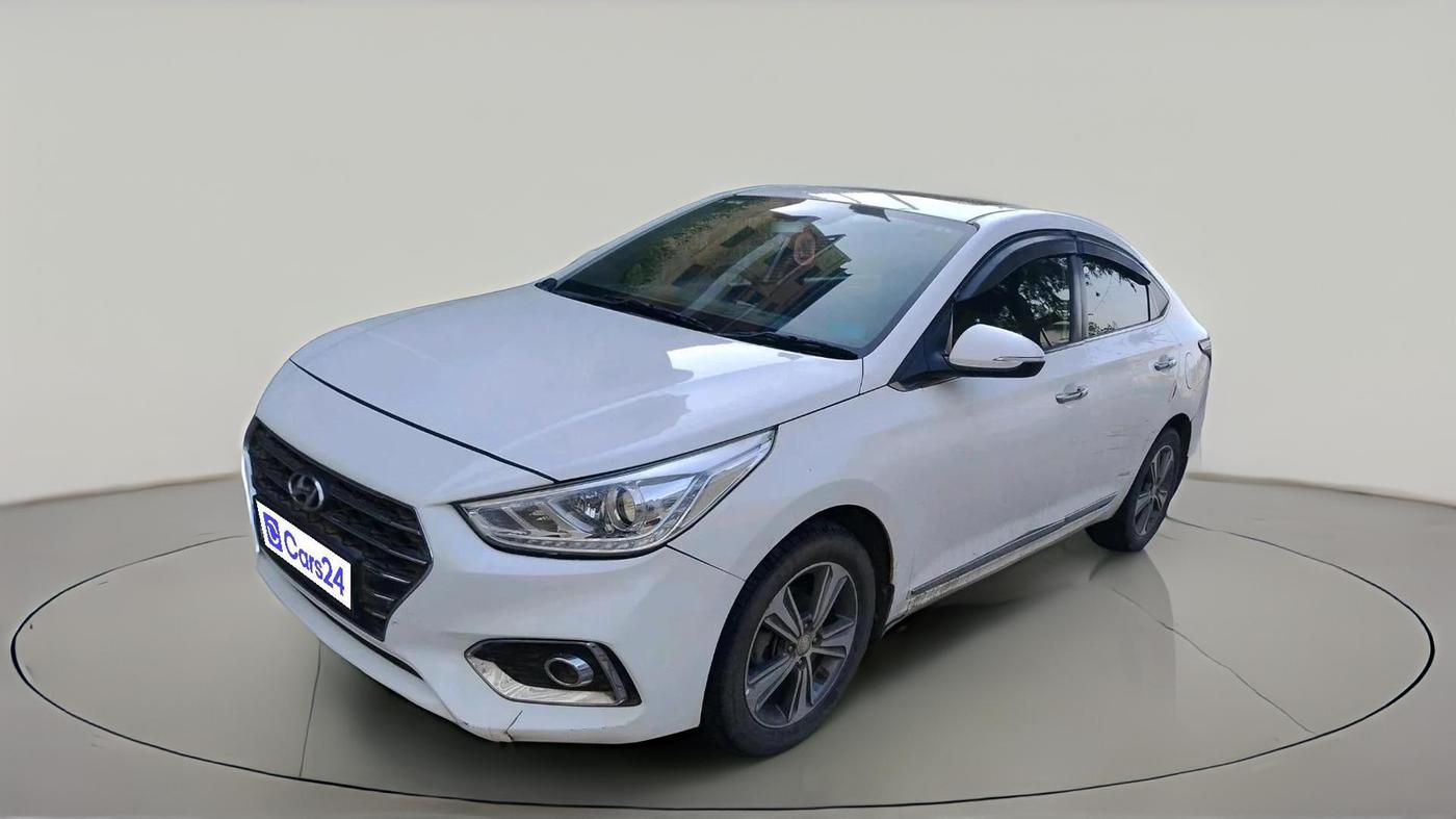 2017 Hyundai Verna 1.6 SX (O) CRDI MT, Diesel, Manual, 1,78,485 km, exterior