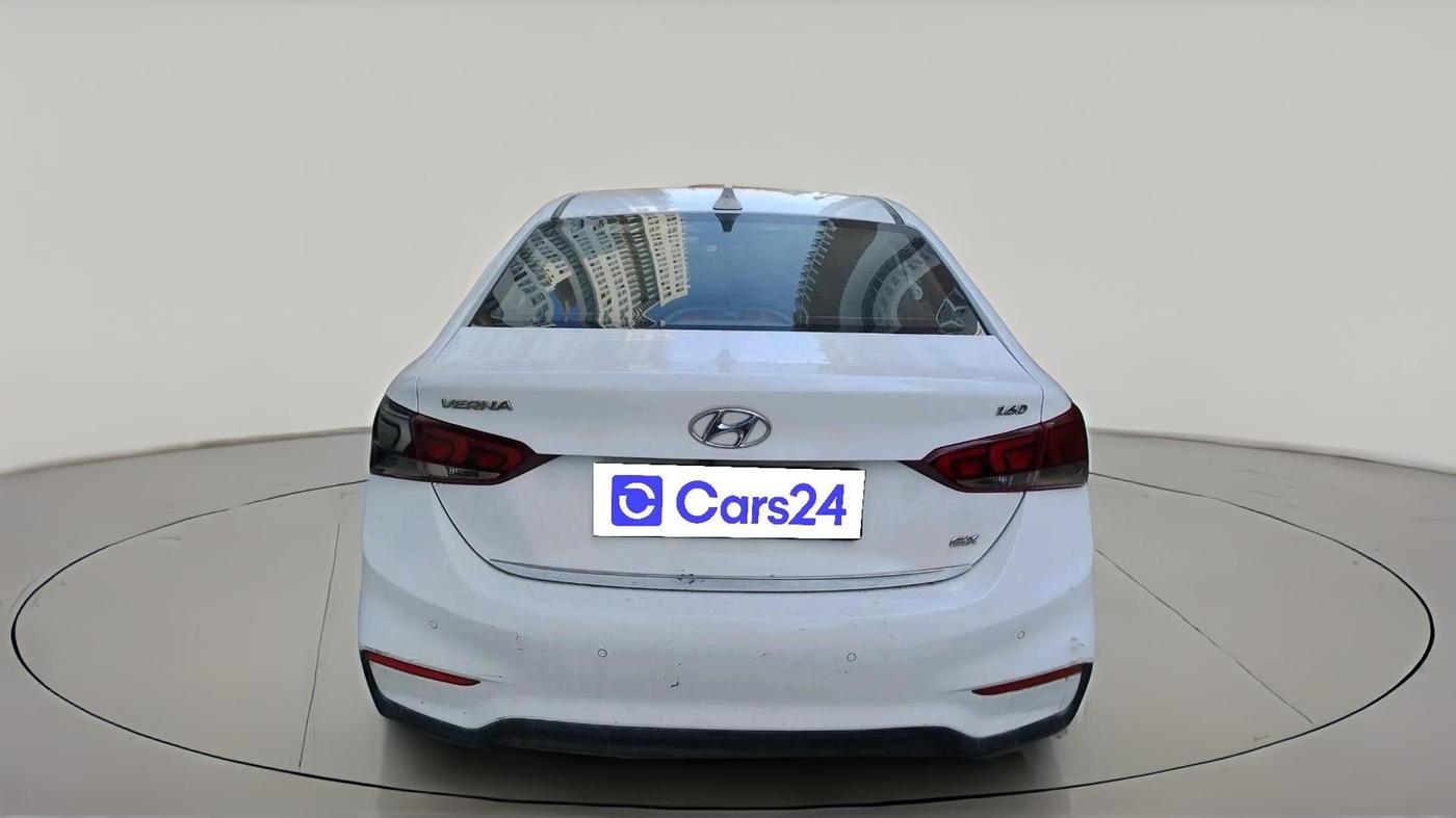 2017 Hyundai Verna 1.6 SX (O) CRDI MT, Diesel, Manual, 1,78,485 km, exterior