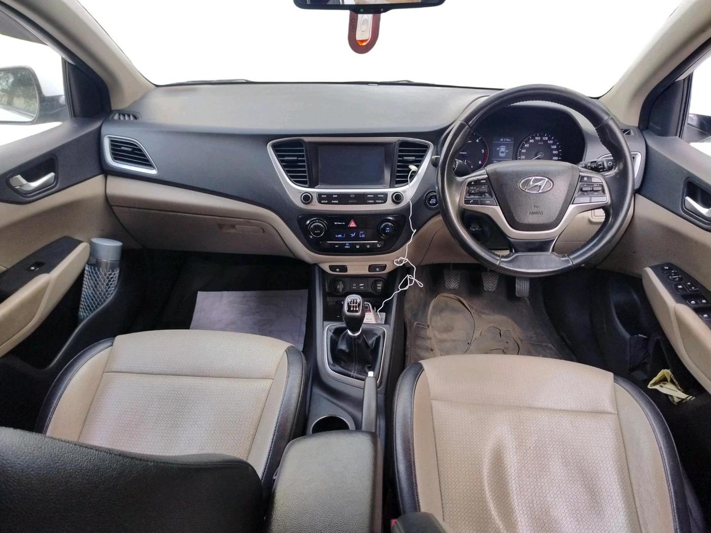 2017 Hyundai Verna 1.6 SX (O) CRDI MT, Diesel, Manual, 1,78,485 km, interior
