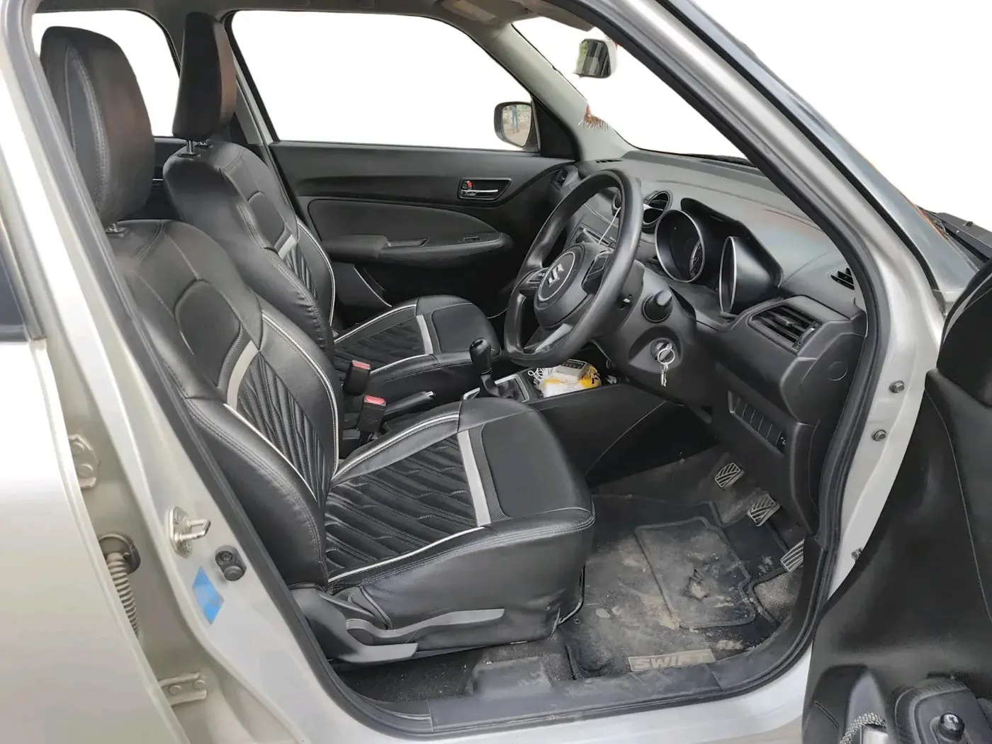 2018 Maruti Swift VXI, Petrol, Manual, 60,034 km, interior