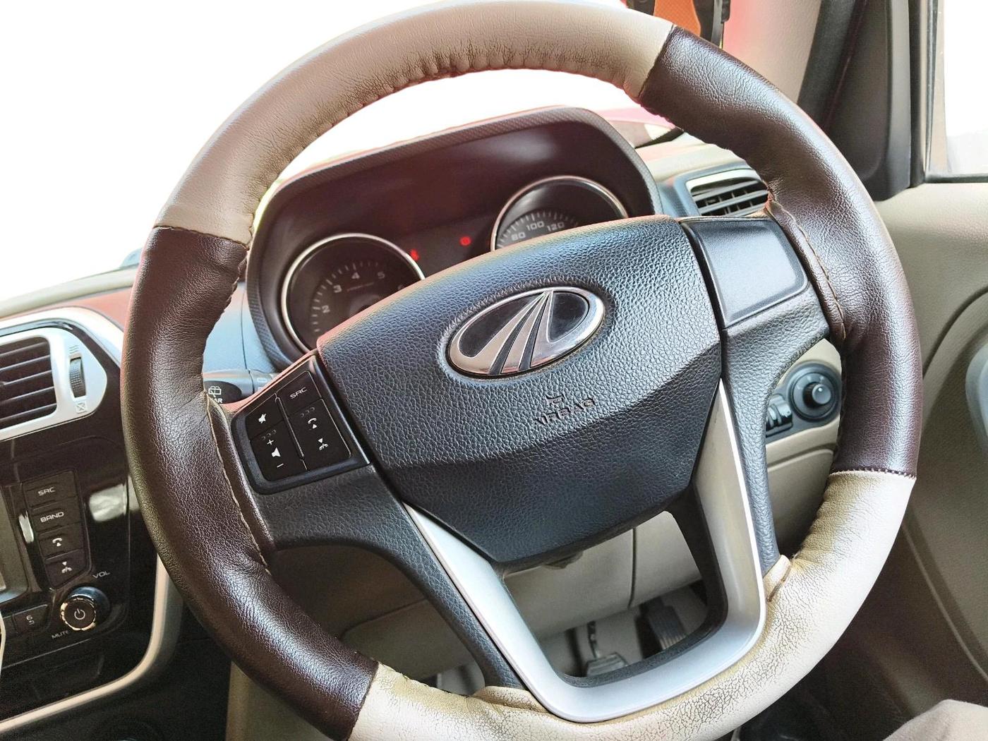 2017 Mahindra TUV300 T8, Diesel, Manual, 47,969 km, interior