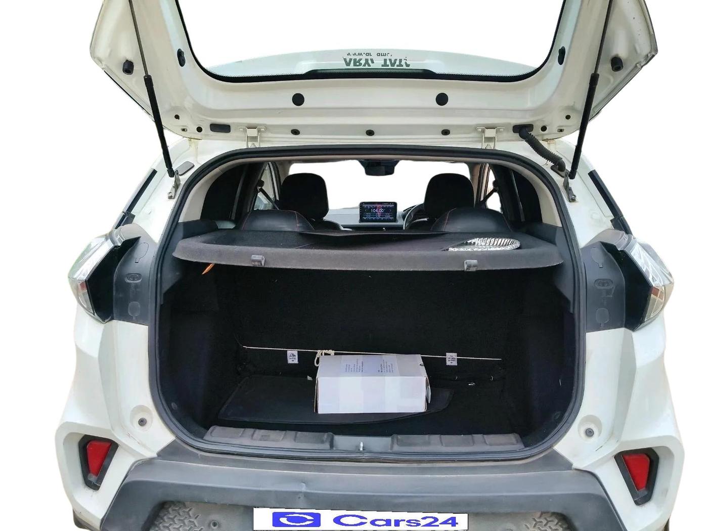2022 Tata NEXON XM SUNROOF DIESEL, Diesel, Manual, 60,143 km, exterior