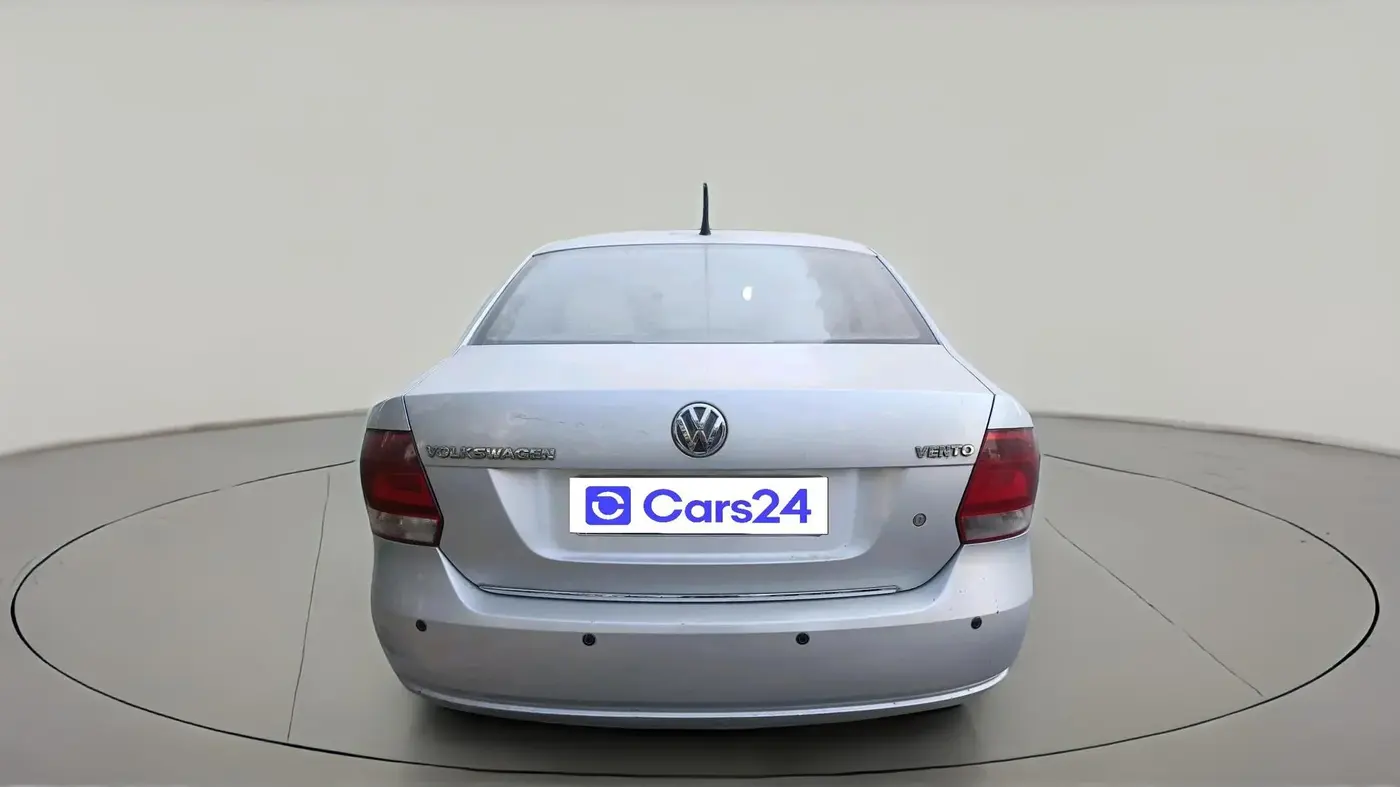 2011 Volkswagen Vento HIGHLINE 1.6 MPI, Petrol, Manual, 56,657 km, exterior