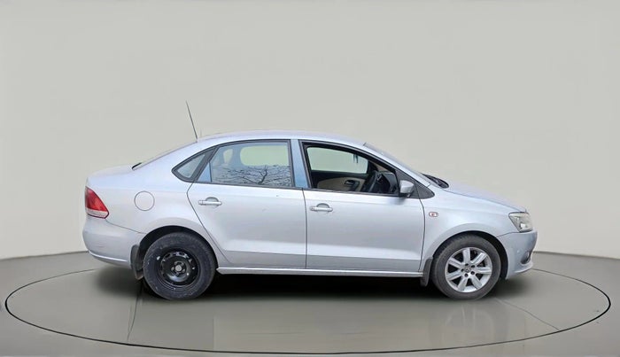 2011 Volkswagen Vento HIGHLINE 1.6 MPI, Petrol, Manual, 56,657 km, exterior