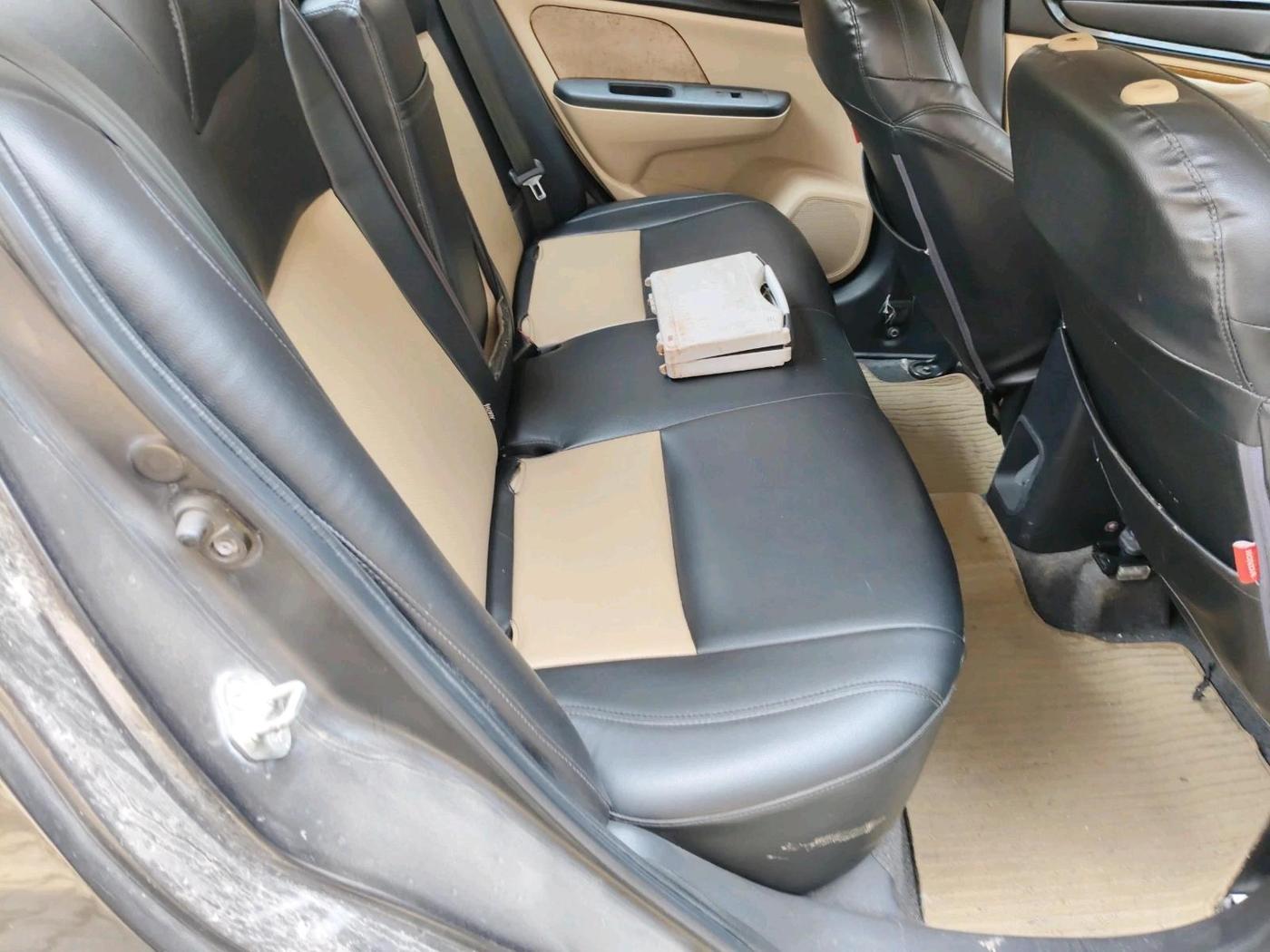 2018 Honda Amaze 1.2L I-VTEC V CVT, Petrol, Automatic, 45,231 km, interior