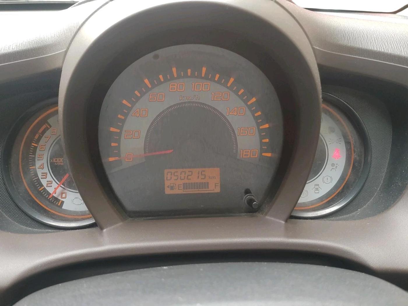2013 Honda Brio V MT, Petrol, Manual, 50,215 km, interior