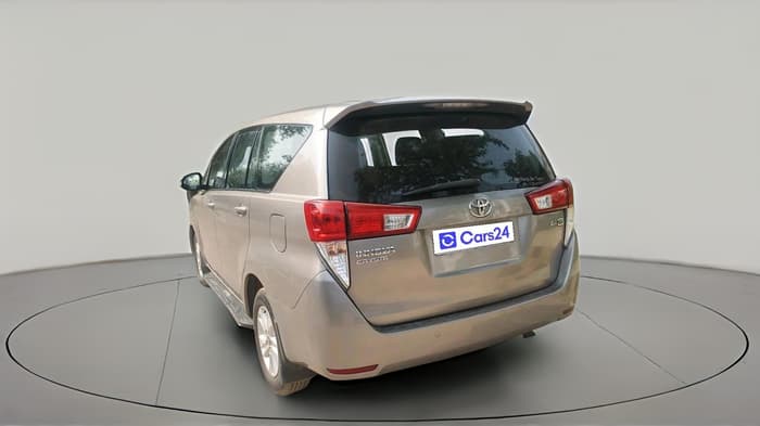 2018 Toyota Innova Crysta 2.4 G 7 STR, Diesel, Manual, 1,36,089 km, exterior