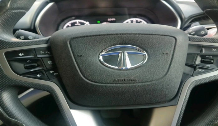2022 Tata Harrier XTA 2.0L KRYOTEC PLUS, Diesel, Automatic, 26,698 km, interior