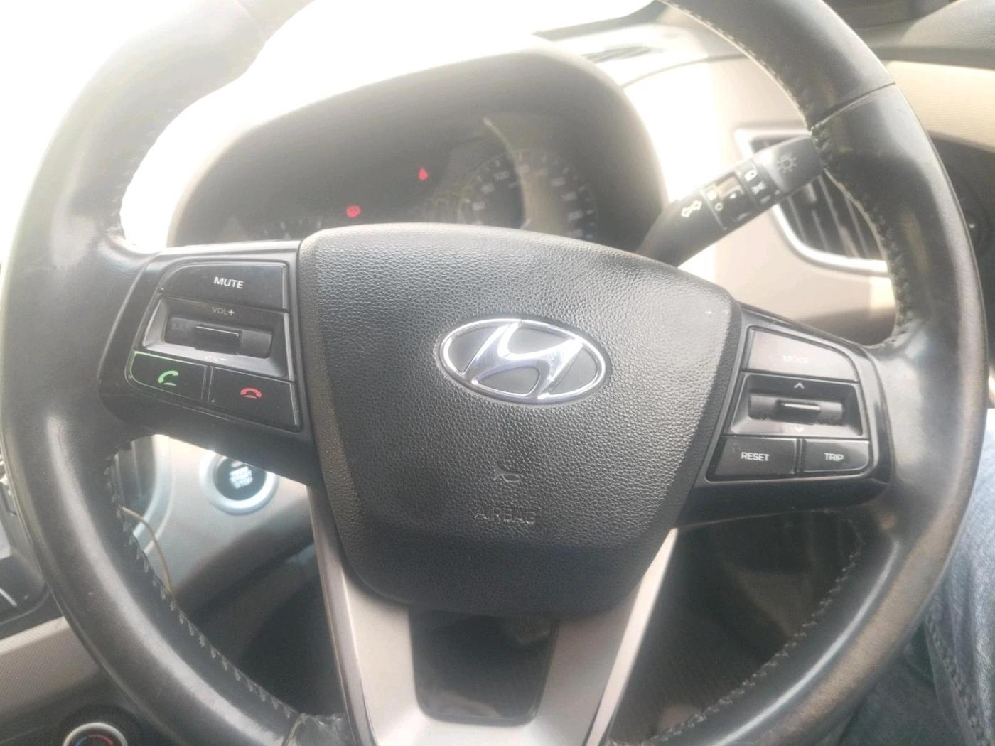 2016 Hyundai Creta SX PLUS AT 1.6 PETROL, Petrol, Automatic, 1,11,607 km, interior