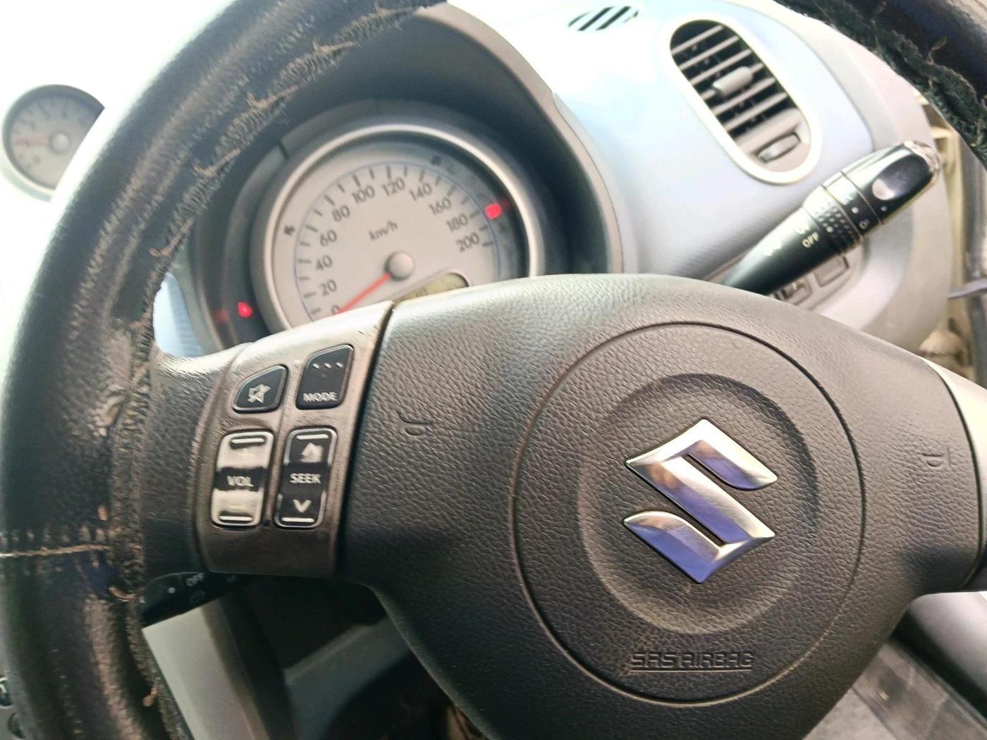 2011 Maruti Ritz ZXI, Petrol, Manual, 69,642 km, interior