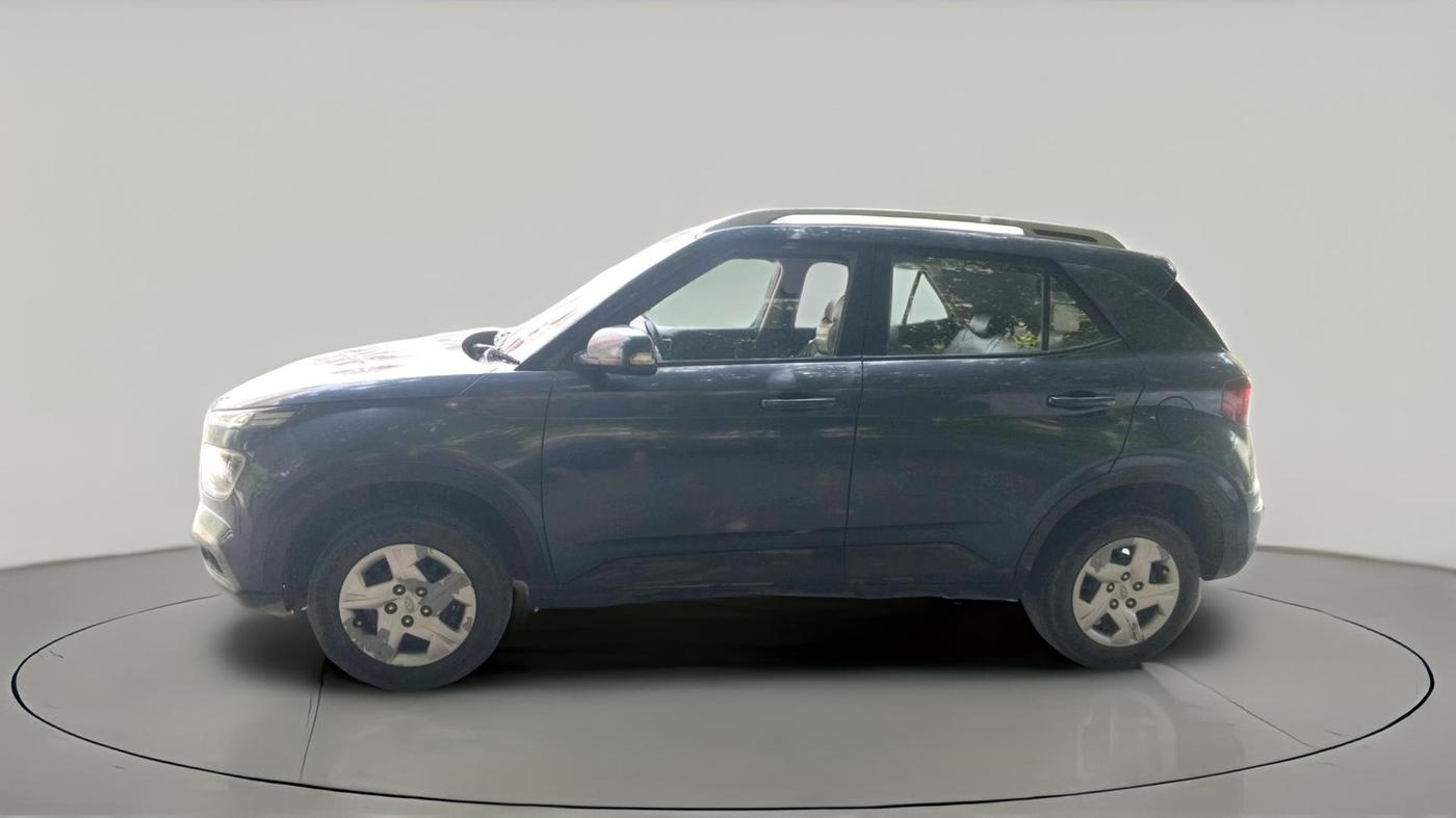 2022 Hyundai VENUE S Plus 1.2 Petrol MT, CNG, Manual, 32,755 km, exterior