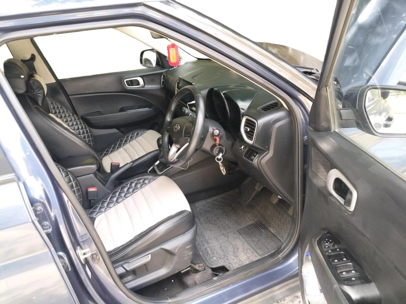 2022 Hyundai VENUE S Plus 1.2 Petrol MT, CNG, Manual, 32,755 km, interior