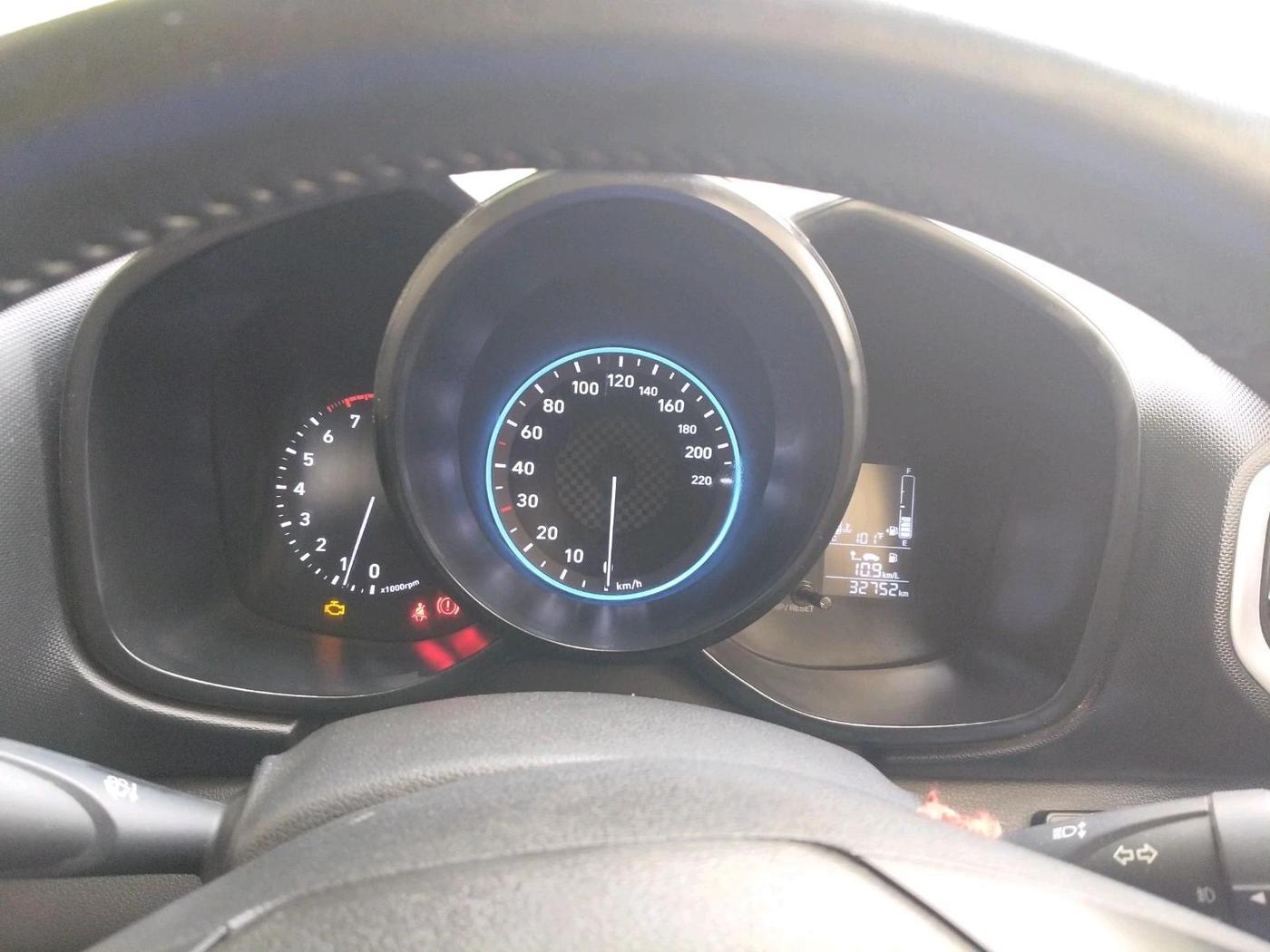 2022 Hyundai VENUE S Plus 1.2 Petrol MT, CNG, Manual, 32,755 km, interior