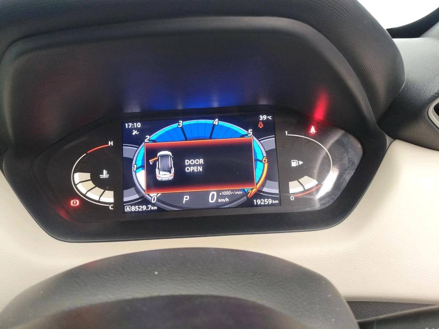 2022 Nissan MAGNITE XV TURBO CVT, Petrol, Automatic, 19,259 km, interior