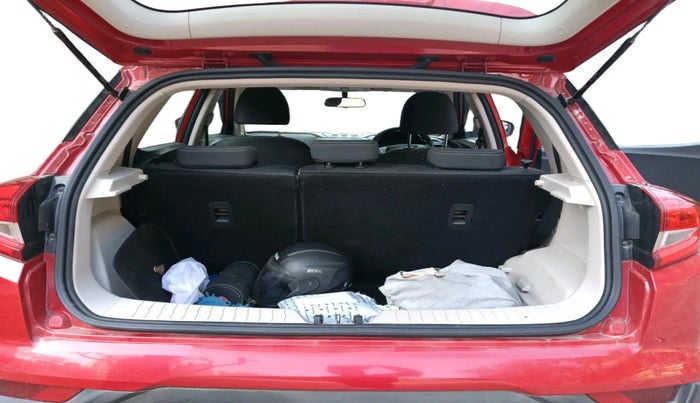 2021 Mahindra XUV300 W6 1.2 PETROL AMT, Petrol, Automatic, 46,593 km, exterior