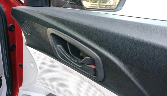 2021 Mahindra XUV300 W6 1.2 PETROL AMT, Petrol, Automatic, 46,593 km, interior