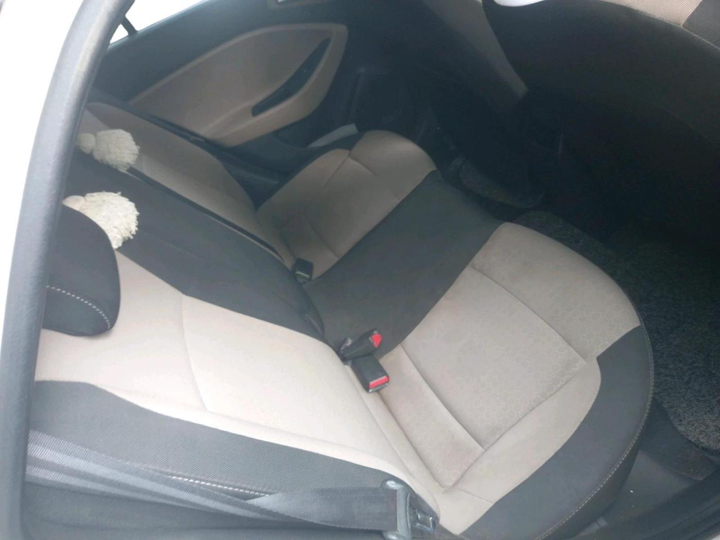 2015 Hyundai Elite i20 ASTA 1.2, Petrol, Manual, 68,811 km, interior