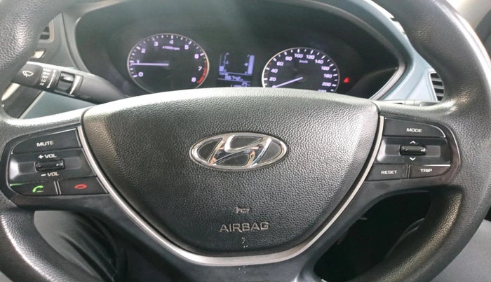 2015 Hyundai i20 Active 1.2 BASE, Petrol, Manual, 1,19,942 km, interior