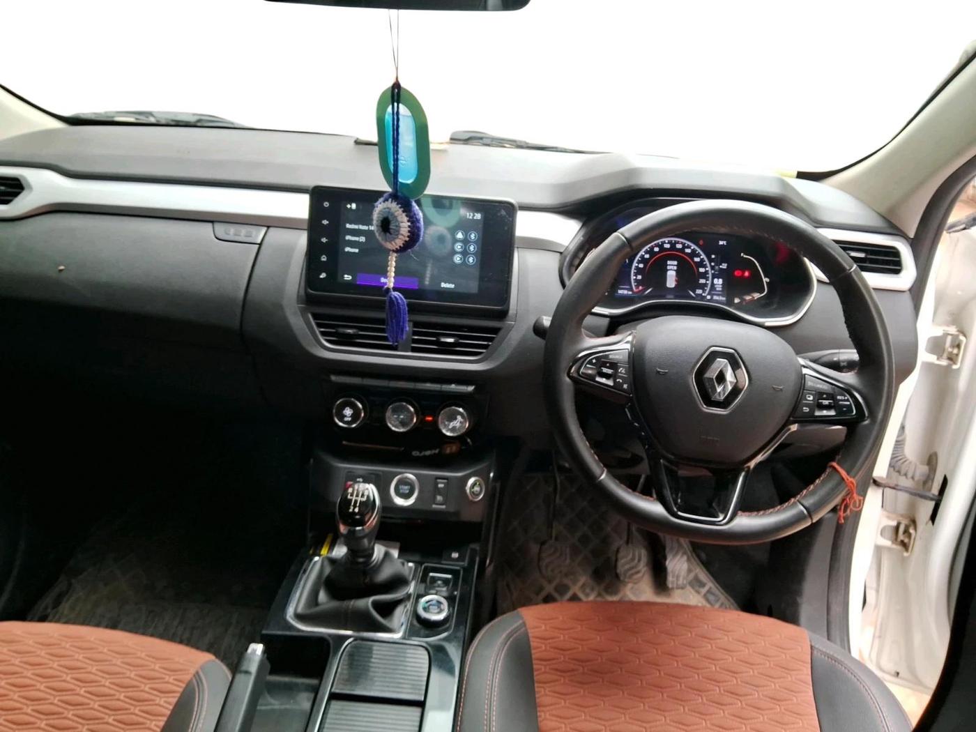 2024 Renault Kiger RXZ MT, CNG, Manual, 14,738 km, interior
