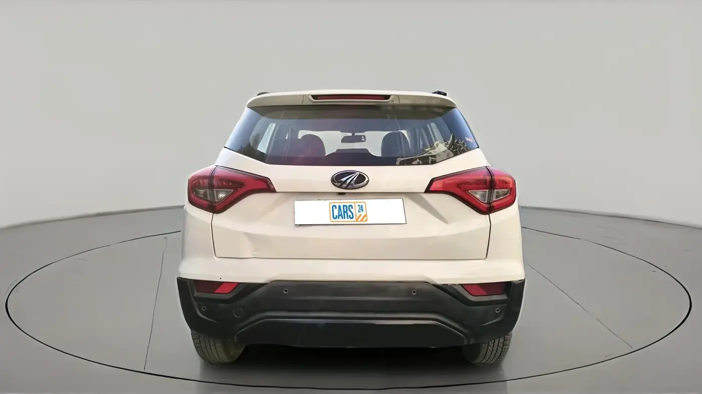 2020 Mahindra XUV300 W6 1.5 DIESEL AMT, Diesel, Automatic, 1,84,794 km, exterior