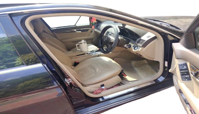 2011 Mercedes Benz C Class 200 CGI AVANTGARDE, Petrol, Automatic, 1,29,119 km, interior