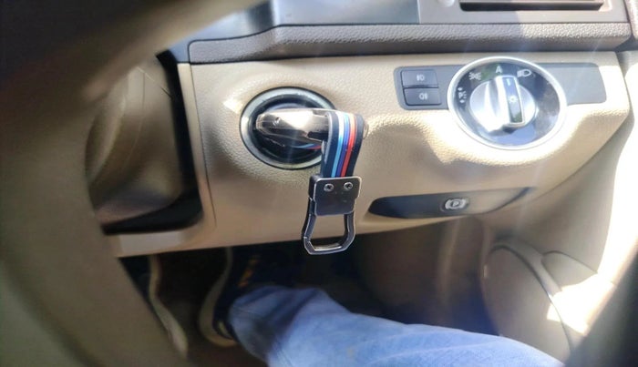 2011 Mercedes Benz C Class 200 CGI AVANTGARDE, Petrol, Automatic, 1,29,119 km, interior