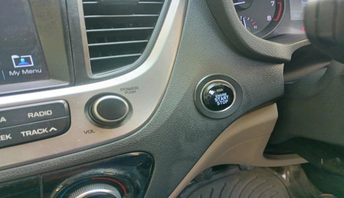 2019 Hyundai Verna 1.6 VTVT SX, Petrol, Manual, 72,070 km, interior