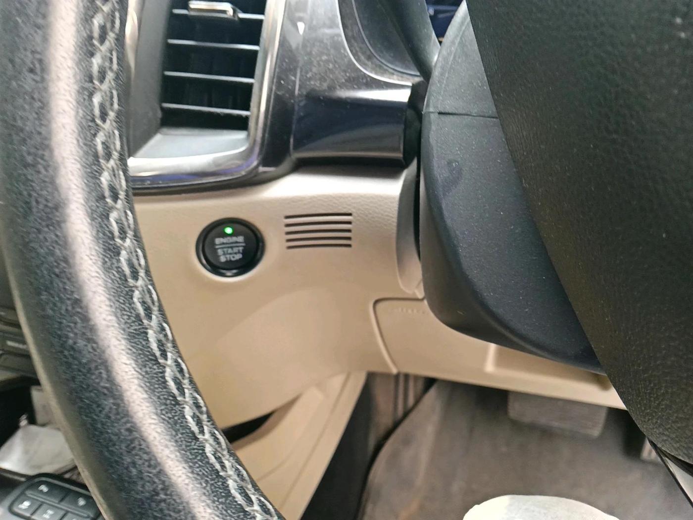 2019 Ford Endeavour TITANIUM PLUS 3.2 4X4 AT SUNROOF, Diesel, Automatic, 94,443 km, interior