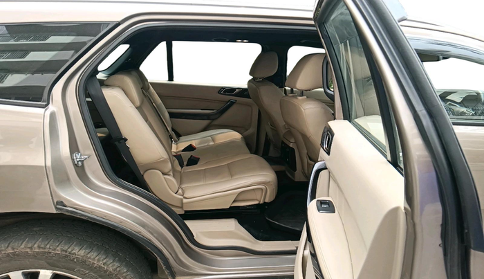 2019 Ford Endeavour TITANIUM PLUS 3.2 4X4 AT SUNROOF, Diesel, Automatic, 94,443 km, interior