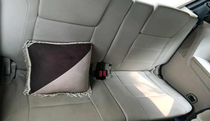 2019 Ford Endeavour TITANIUM PLUS 3.2 4X4 AT SUNROOF, Diesel, Automatic, 94,443 km, interior